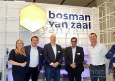 U zult het moeten geloven, want dit is een foto: het mobiele teeltsysteem op de vernieuwde stand van Bosman Van Zaal was volop in beweging.